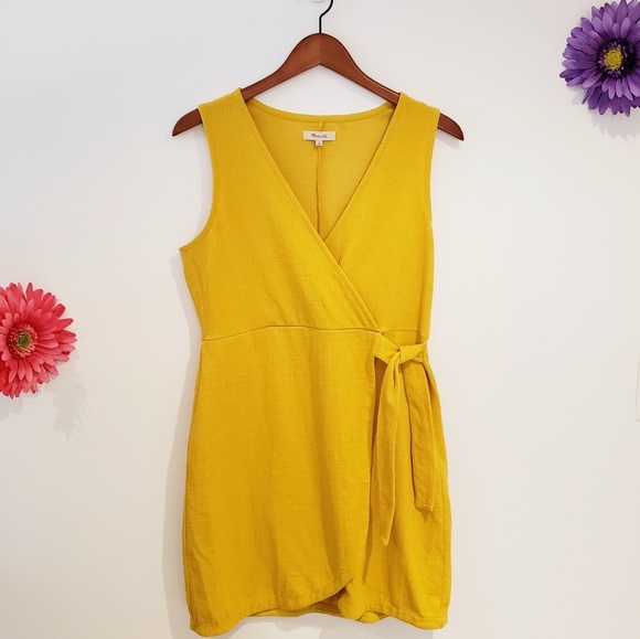 Madewell Dresses & Skirts - Madewell Texture & Thread Side-Tie Dress